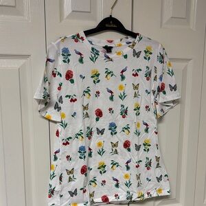Talbots White Floral and Butterfly Short Sleeve Tee